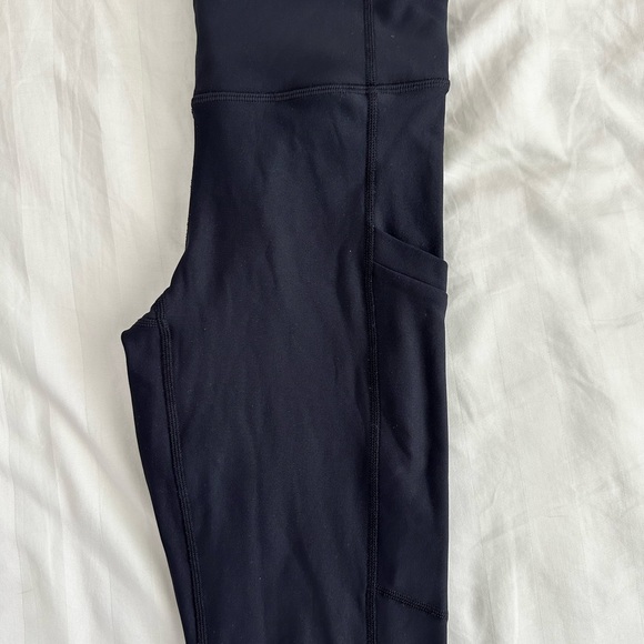 Fabletics Black Cold Weather Leggings - Picture 2 of 3
